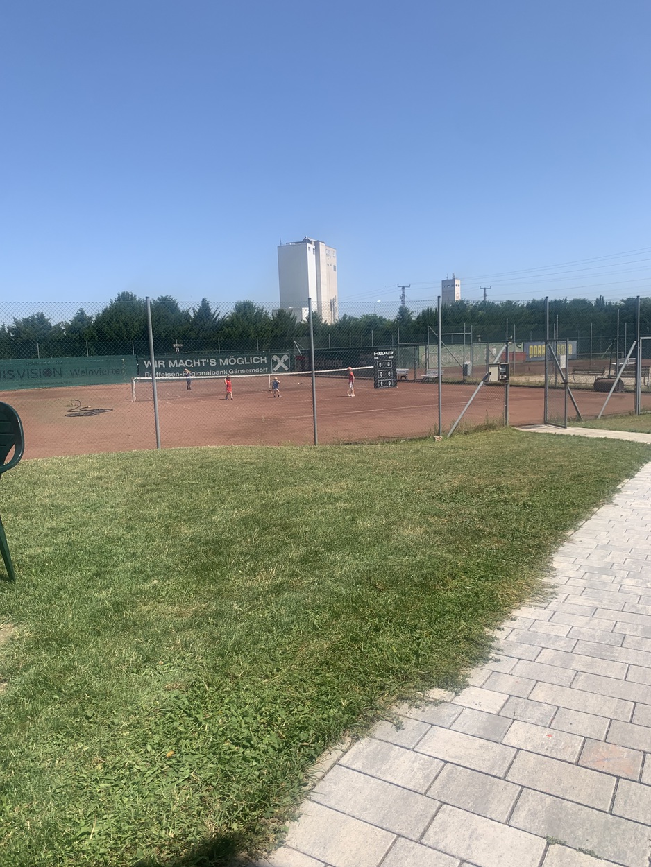 TENNISCAMP 2026 FÜR KINDER